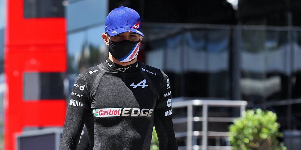 Esteban Ocon define como "inaceptable" su ritmo en comparación al de Alonso