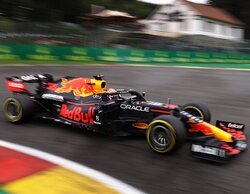 Max Verstappen finaliza en cabeza en los Libres 2, a pesar de su accidente al final de la sesión