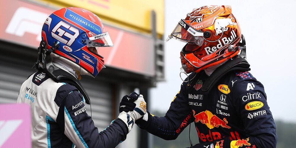La lluvia brinda un gran espectáculo en la sesión de clasificación de Bélgica; Verstappen pole, Russell 2º