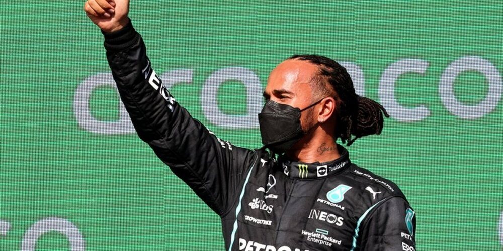 Lewis Hamilton: "Pensé por un segundo que podríamos ganar, pero Red Bull tenía ventaja"