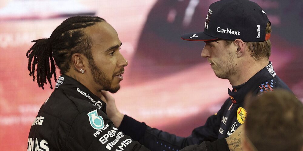 Max Verstappen y su padre comparten las conversaciones con los Hamilton tras la carrera de Abu Dabi
