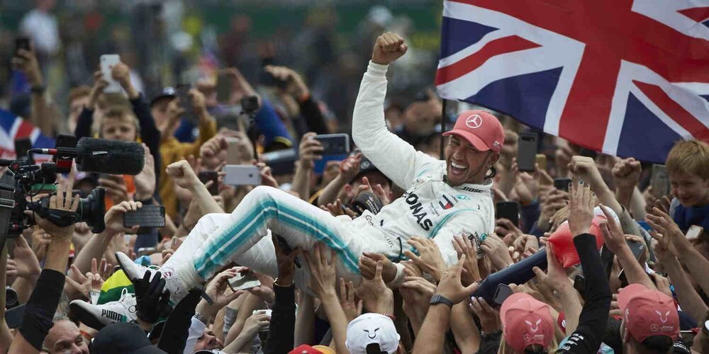 Ecclestone, sobre Hamilton: "Ya no se esfuerza tanto en las carreras como antes"