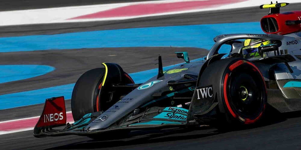 Lewis Hamilton: "Parece que hoy nos falta fuerza aerodinámica"