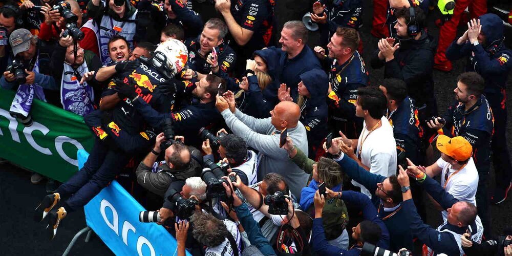 Christian Horner: "La estrategia jugó un papel importante en nuestra victoria"