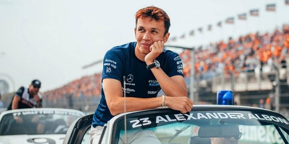 Alex Albon: "Me gustaría agradecer a todos por todos sus mensajes y apoyo"