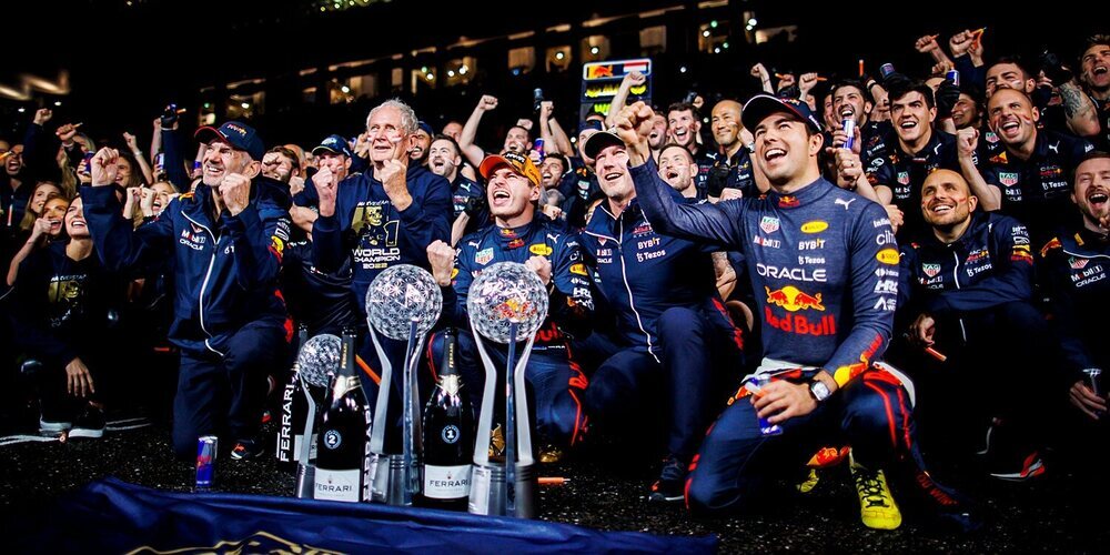 Verstappen no ayudará a Pérez a conseguir el subcampeonato: "No se trata de dar regalos"