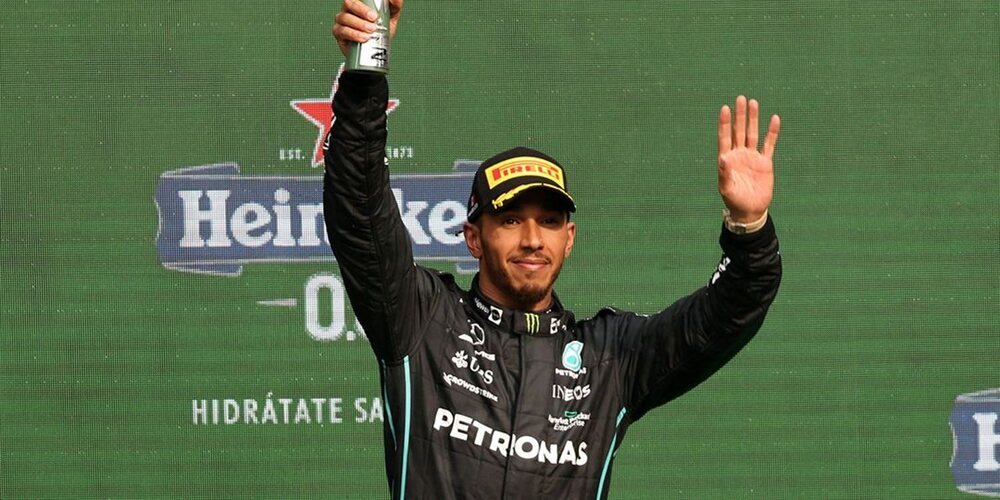 Lewis Hamilton: "Estar tan cerca de Red Bull me hace sentir muy orgulloso de mi equipo"