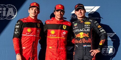 Adaptación Extracción alarma Christian Horner: "Ferrari puede sacar más provecho del mismo motor este  año" - F1 al día