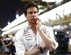 Toto Wolff: "Aston Martin podría terminar en segundo lugar en Baréin"