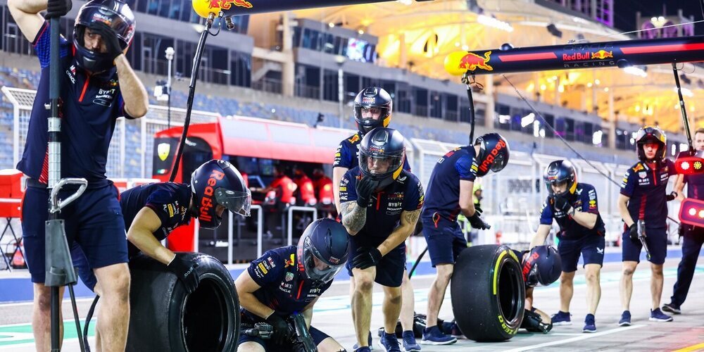 Mercedes: "Si pilotamos tan bajo como Red Bull, la parte inferior de nuestra carrocería se rompería"