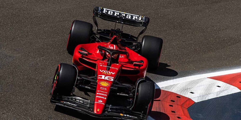 Charles Leclerc derrota a los Red Bull y consigue su tercera pole position consecutiva en Bakú