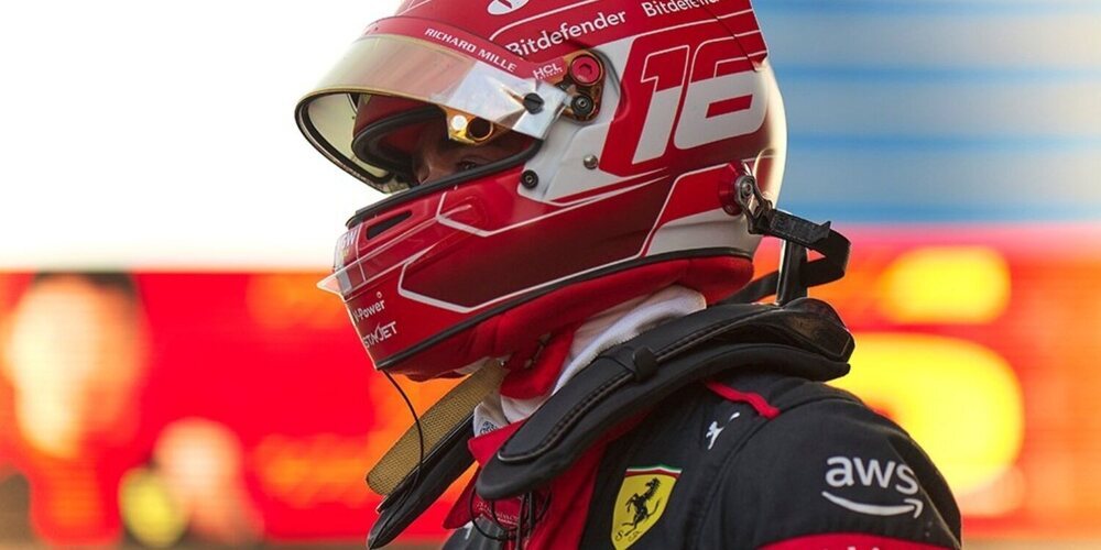 Damon Hill, sobre Leclerc: "Charles Leclerc solo tiene sitio en Ferrari"