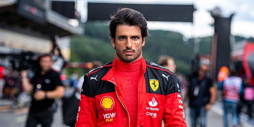 Leclerc: "Si Sainz se va de Ferrari, estaría tomando la decisión equivocada"