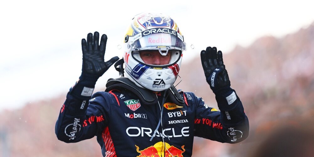 Max Verstappen se hace gigante frente a diluvios y chuzos de punta y gana a Alonso en Zandvoort