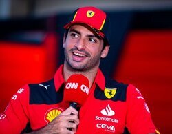 Sainz Sr, sobre el futuro de su hijo en Ferrari: "Habrá tiempo de negociar cuando termine el Mundial"
