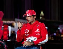 Carlos Sainz, frustrado: "Han tenido que reconstruir el coche entero para los Libres 2"