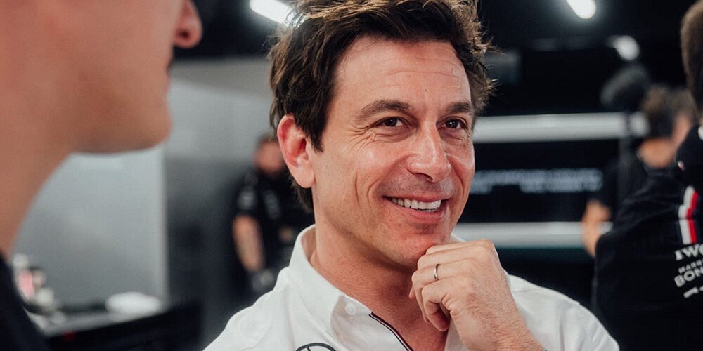 Toto Wolff: "Ojalá podamos terminar la temporada con una buena actuación"