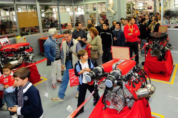 Maranello abrió sus puertas a las familias y amigos de los trabajadores