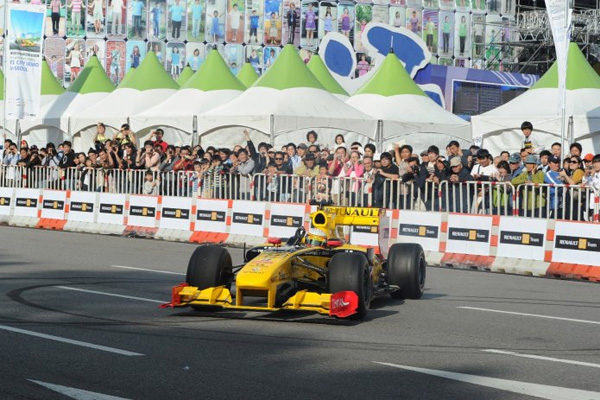 Roadshow de Renault en las calles de Seúl