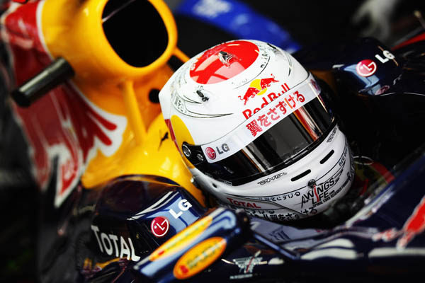 Vettel estrena nuevo casco en Japón