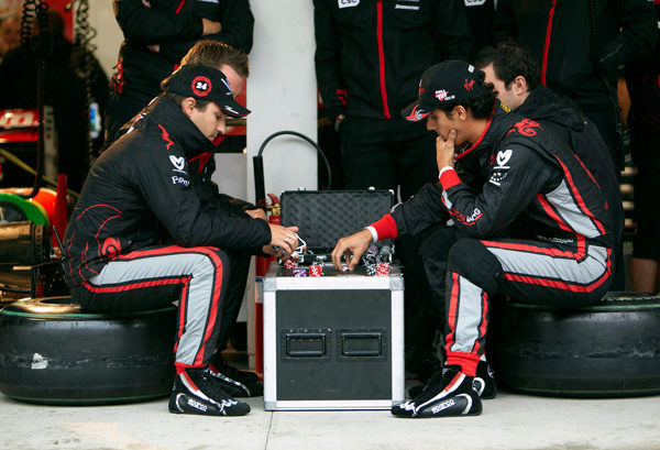 La lluvia no detuvo el juego en Virgin Racing