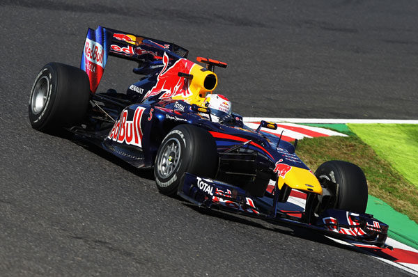 Vettel encabeza el doblete de Red Bull en Japón