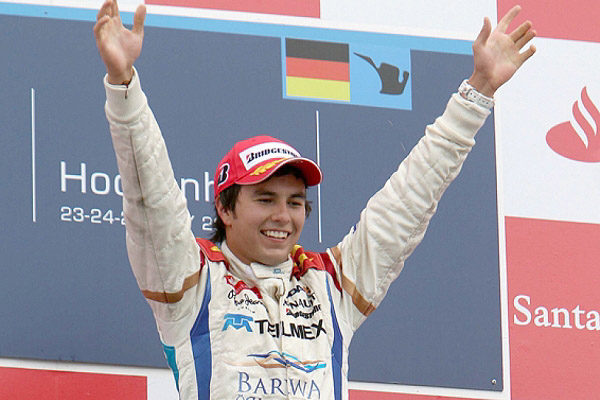 Primer día de Sergio Pérez en la sede de Sauber