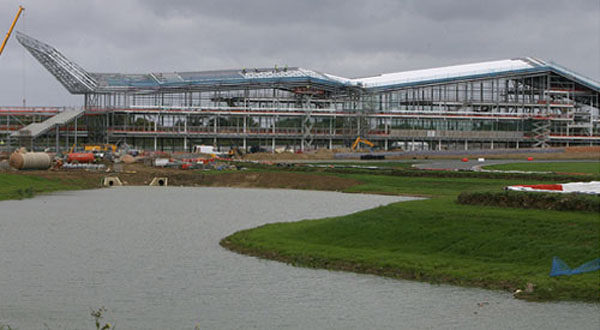 El nuevo 'paddock' de Silverstone estará terminado en mayo