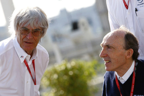 Ecclestone critica a los jefes de equipo