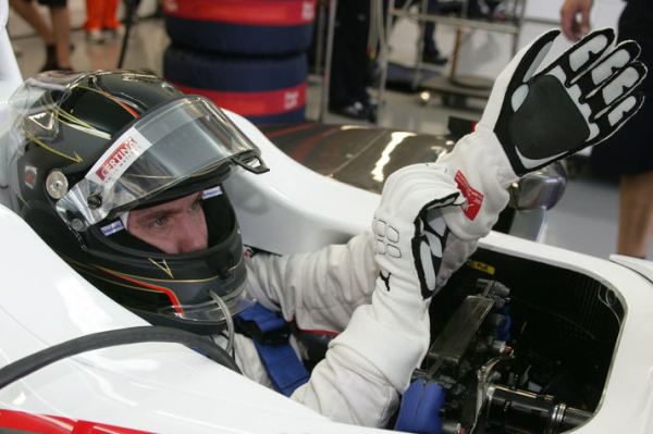 Heidfeld reconoce que correr en 2011 pasa por conseguir patrocinadores