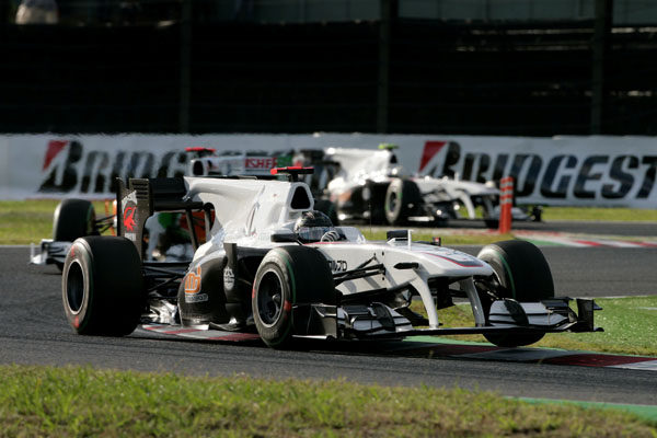 Heidfeld pone sus ojos en Renault y Force India