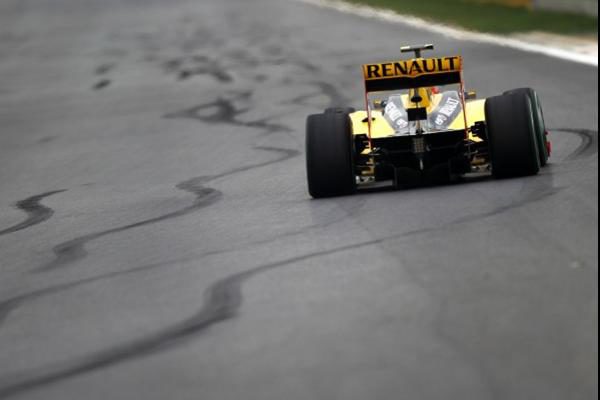 Renault no pudo recortar ningún punto a Mercedes en el GP de Corea