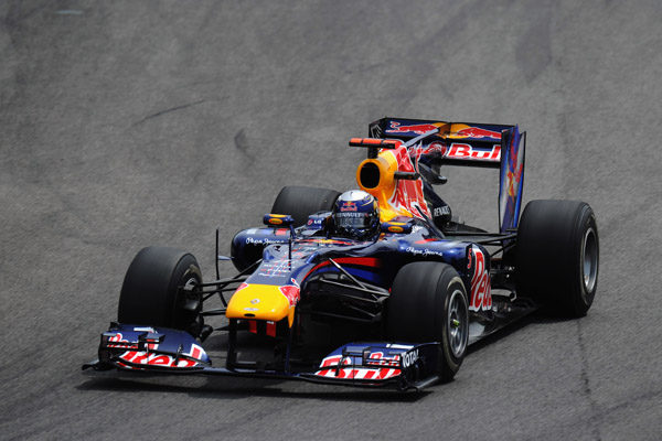 Doblete y título para Red Bull en el GP de Brasil 2010
