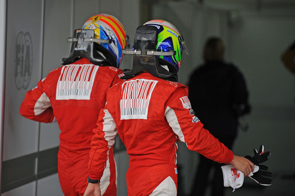 Massa y Barrichello hablan de las órdenes de equipo