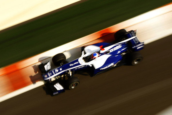 Williams elige a Barrichello pero asegura que "Hülkenberg tiene un futuro brillante"