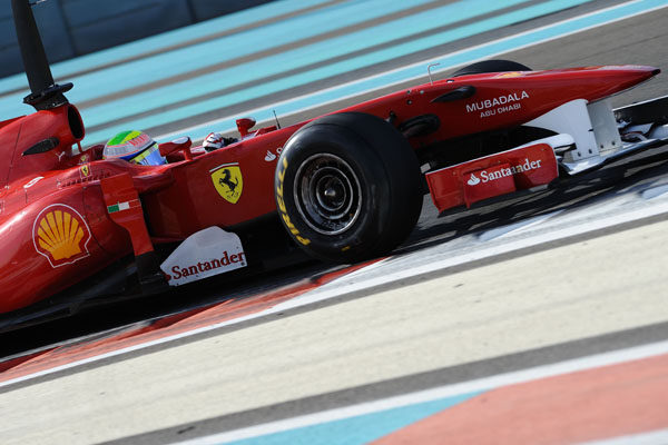 Massa lidera la primera jornada con Pirelli