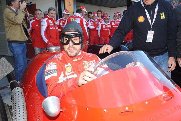 Alonso: "Estoy orgulloso de Ferrari"