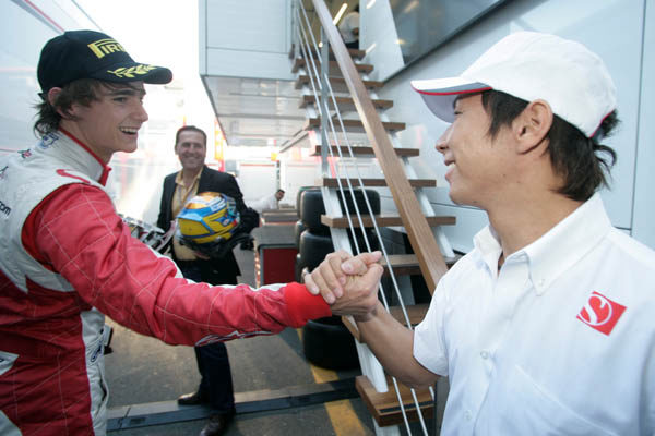 Sauber: "Kobayashi es inspirador"