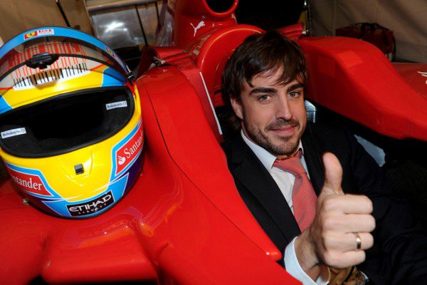 Alonso asegura que se retirará dentro de 10 años y en Ferrari
