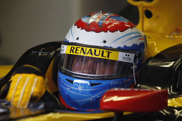 Verstappen: "Petrov ha sido el peor piloto de la temporada"
