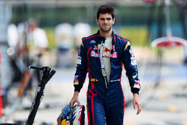 Alguersuari, seguro de permanecer en Toro Roso en 2011