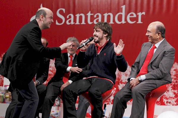 Alonso, protagonista de la gala solidaria del Banco Santander