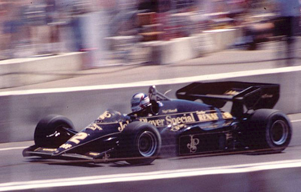 Mansell, encantado con el regreso de Lotus Renault