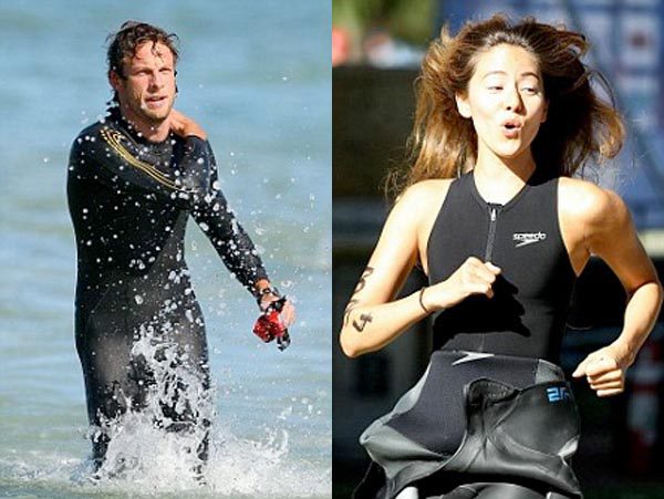 Button y Michibata participaron en un triatlón en Australia