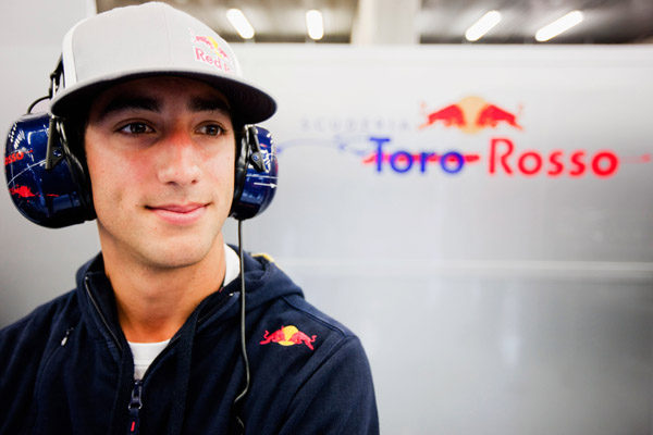 Helmut Marko admite que Ricciardo podría debutar en 2011