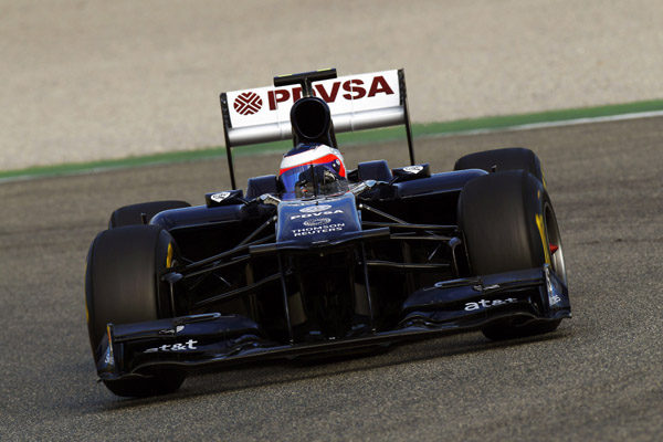 Williams muestra su nuevo monoplaza de 2011, el FW33