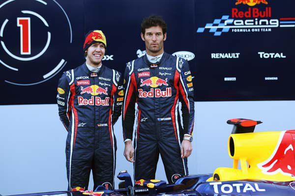 Mateschitz: "La rivalidad de nuestros pilotos continuará en 2011"