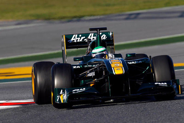 Vettel marca la pauta de nuevo en la segunda jornada en Montmeló