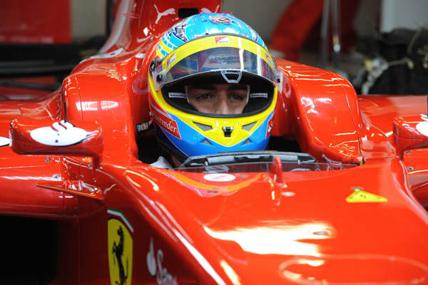 Alonso: "¿Vettel sueña con Ferrari? Todos los pilotos tienen ese sueño"
