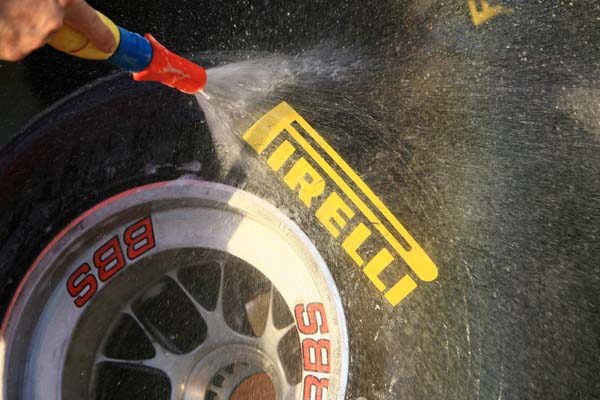 Pirelli utilizará los compuestos 'duro' y 'blando' en las 3 primeras carreras